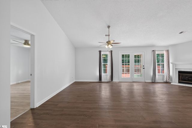 20 Two Gait Lane, Simpsonville, SC 29680