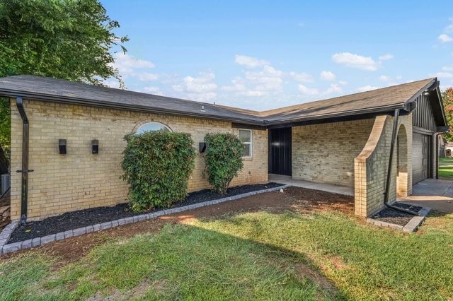 6608 Oaklawn Drive, Watauga, TX 76148