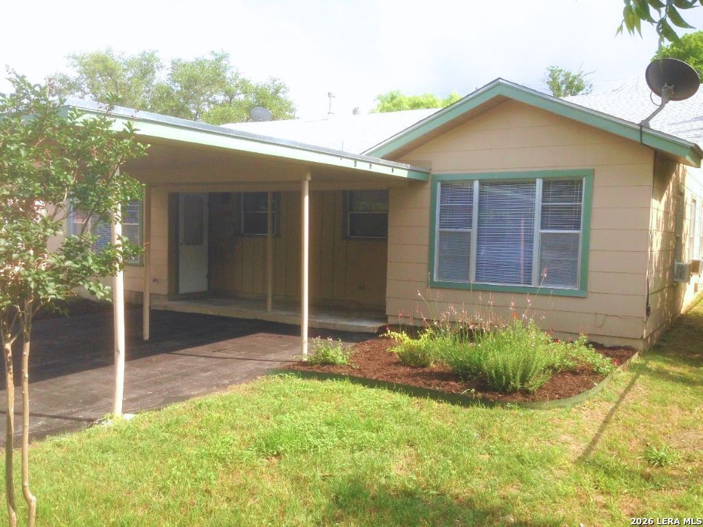 622 Bexar, San Antonio, TX 78228