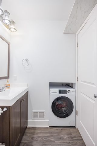 3220 Alpena Street, Burton, MI 48529