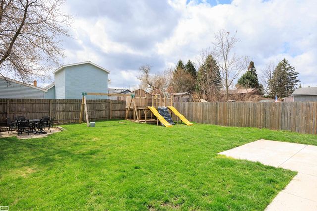3220 Alpena Street, Burton, MI 48529