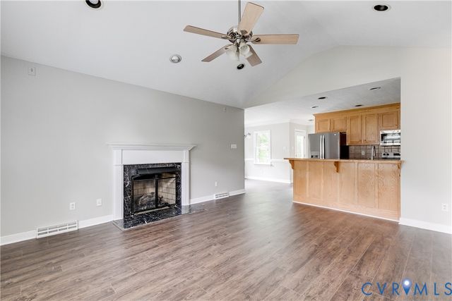 6133 Poppy Seed Ln, Mechanicsville, VA 23111