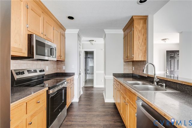 6133 Poppy Seed Ln, Mechanicsville, VA 23111
