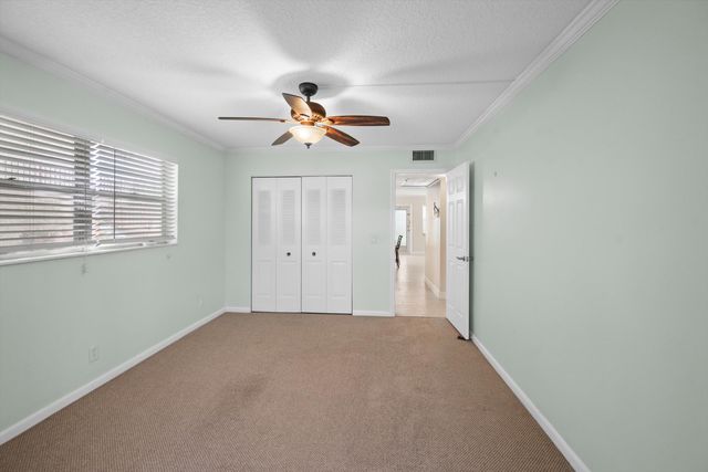 165 Dorchester H, West Palm Beach, FL 33417