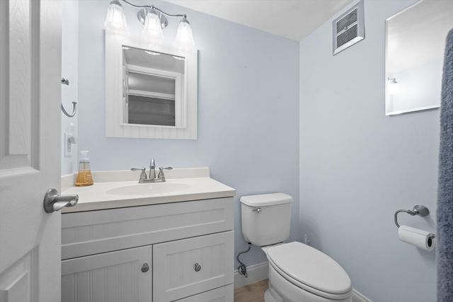 165 Dorchester H, West Palm Beach, FL 33417