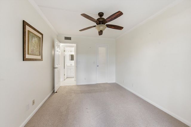 165 Dorchester H, West Palm Beach, FL 33417