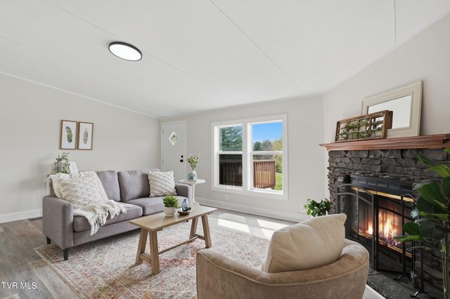 108 Hensley Loop, Jonesborough, TN 37659