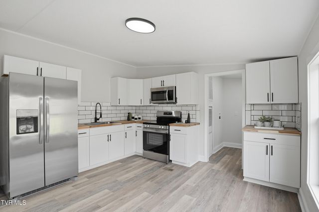 108 Hensley Loop, Jonesborough, TN 37659