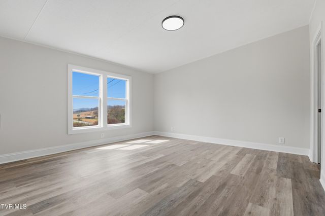 108 Hensley Loop, Jonesborough, TN 37659