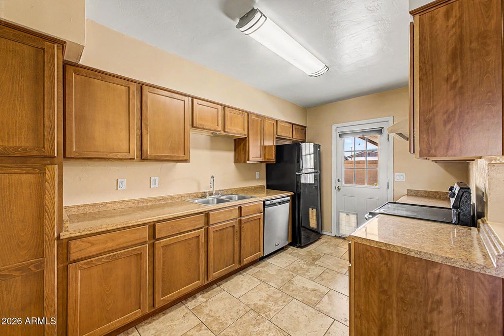657 W LINDA Lane, Chandler, AZ 85225 — photo 5