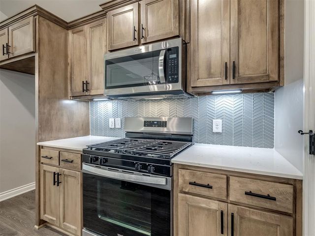 1237 SW 162nd Street, Moore, OK 73170