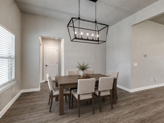 1237 SW 162nd Street, Moore, OK 73170