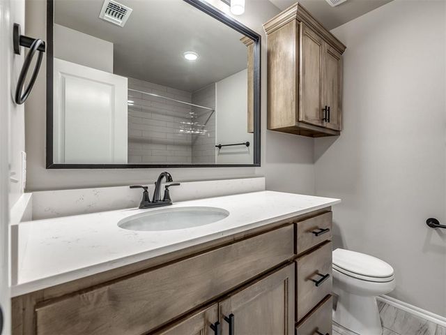 1237 SW 162nd Street, Moore, OK 73170