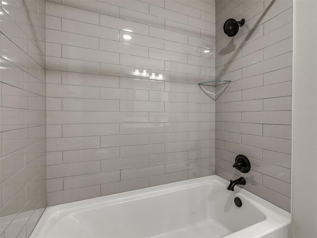 1237 SW 162nd Street, Moore, OK 73170