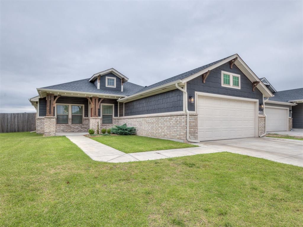 1237 SW 162nd Street, Moore, OK 73170