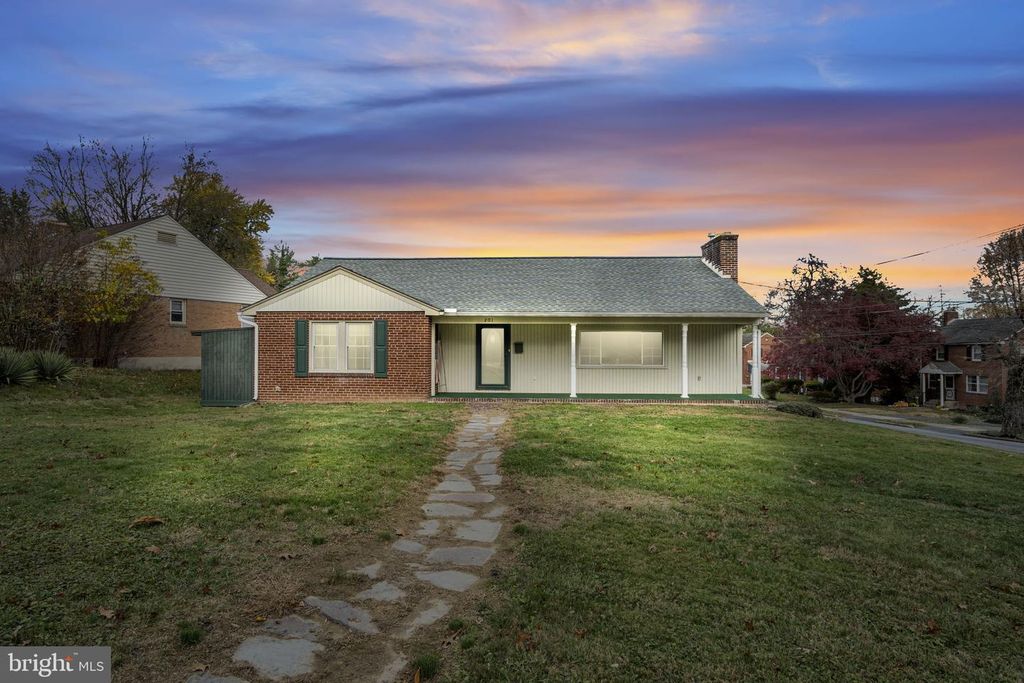 201 POPLAR AVENUE, New Cumberland, PA 17070