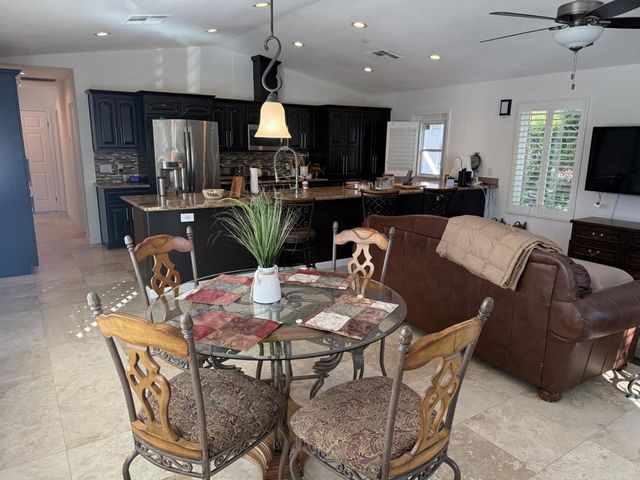 2898 N Sunrise Way, Palm Springs, CA 92262