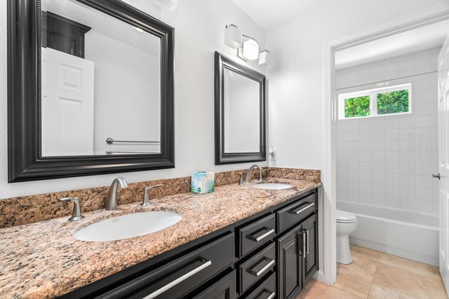 2898 N Sunrise Way, Palm Springs, CA 92262