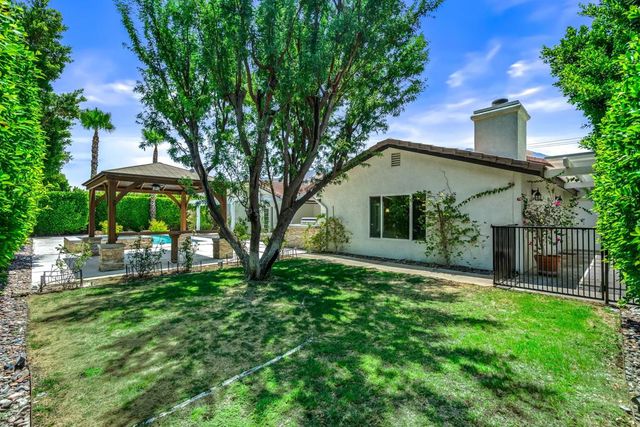 2898 N Sunrise Way, Palm Springs, CA 92262