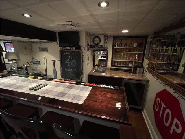 40 Keeher Avenue, Newport, RI 02840