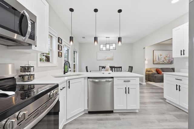3691 Lochdale Terrace, Lexington, KY 40514