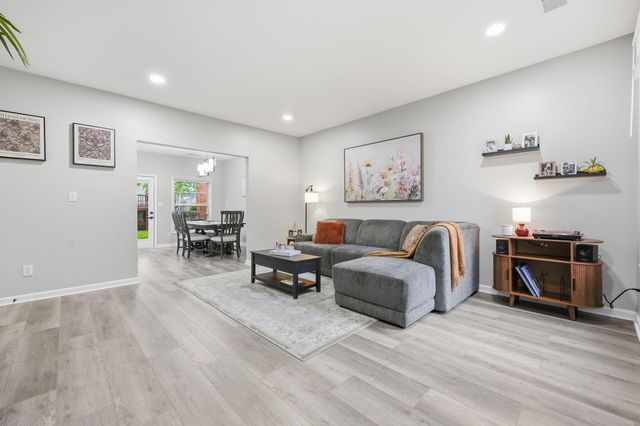 3691 Lochdale Terrace, Lexington, KY 40514