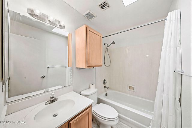 184 E Camino De Diana, Green Valley, AZ 85614