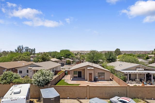 184 E Camino De Diana, Green Valley, AZ 85614