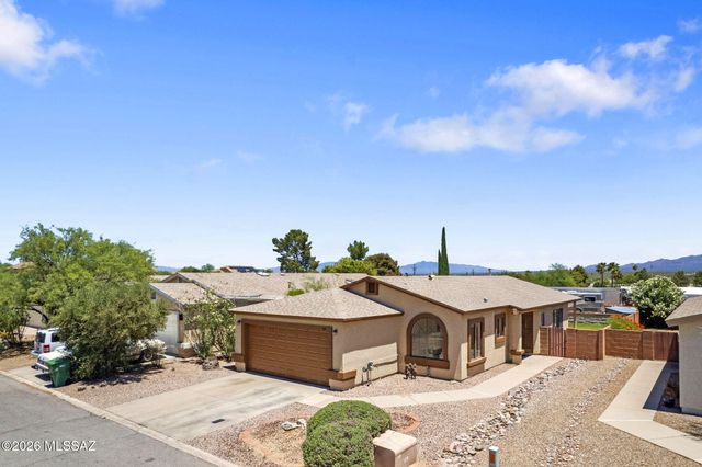 184 E Camino De Diana, Green Valley, AZ 85614