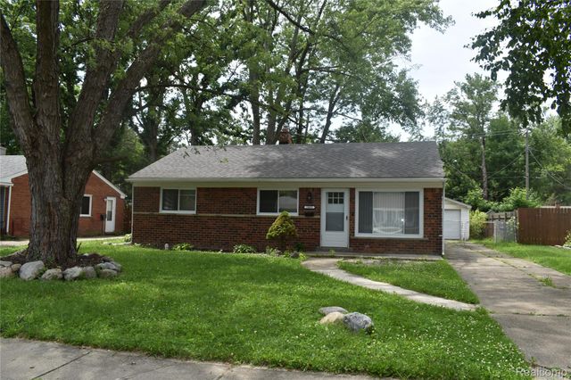28095 Selkirk Street, Southfield, MI 48076