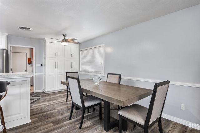 2504 Bex Hill Court, Bakersfield, CA 93309