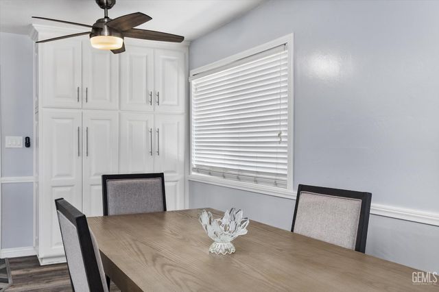 2504 Bex Hill Court, Bakersfield, CA 93309