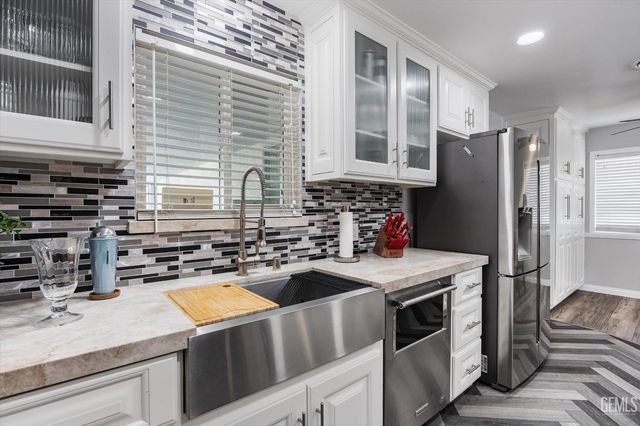 2504 Bex Hill Court, Bakersfield, CA 93309