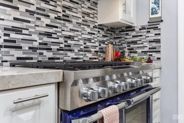 2504 Bex Hill Court, Bakersfield, CA 93309