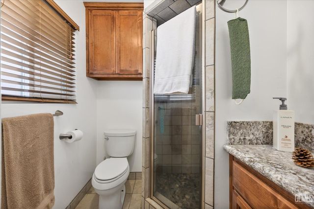 2504 Bex Hill Court, Bakersfield, CA 93309