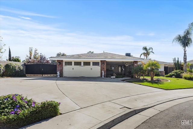2504 Bex Hill Court, Bakersfield, CA 93309
