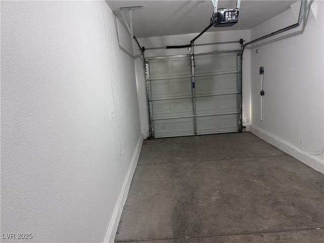 5196 Floralita Street, Las Vegas, NV 89122