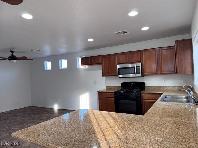 5196 Floralita Street, Las Vegas, NV 89122