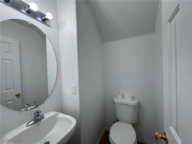 5196 Floralita Street, Las Vegas, NV 89122