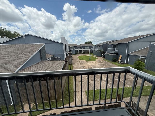 9550 Deering Drive 210, Houston, TX 77036