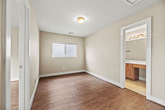 5715 Silver Oak Drive, Missouri City, TX 77459