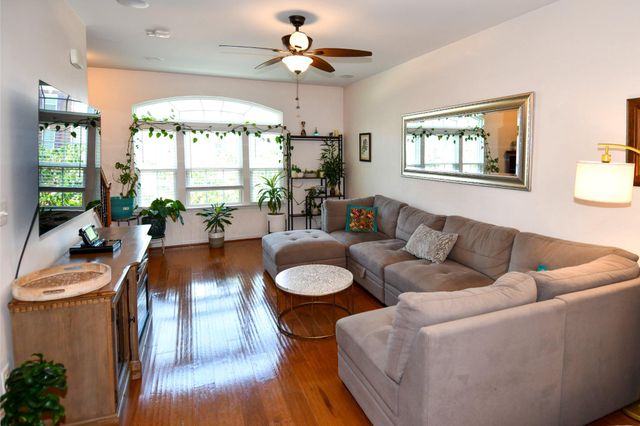 1665 DOROTHY LN, Woodbridge, VA 22191