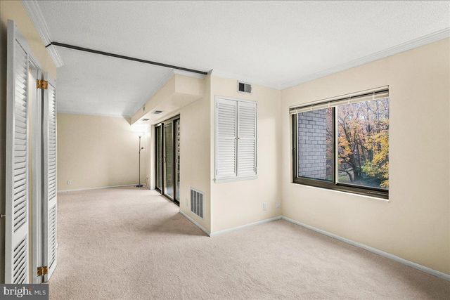 203 YOAKUM PKWY #519, Alexandria, VA 22304