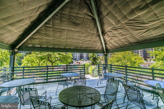 203 YOAKUM PKWY #519, Alexandria, VA 22304