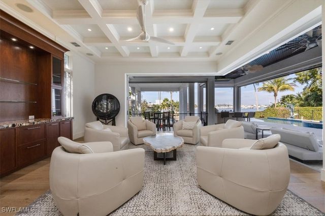 793 17th AVE S, Naples, FL 34102