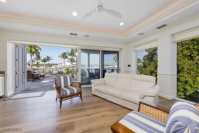 793 17th AVE S, Naples, FL 34102