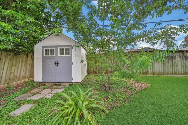 1038 Lamonte Lane, Houston, TX 77018