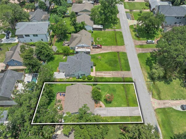 1038 Lamonte Lane, Houston, TX 77018
