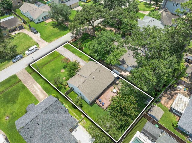1038 Lamonte Lane, Houston, TX 77018