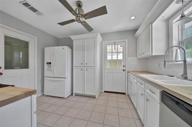 1038 Lamonte Lane, Houston, TX 77018